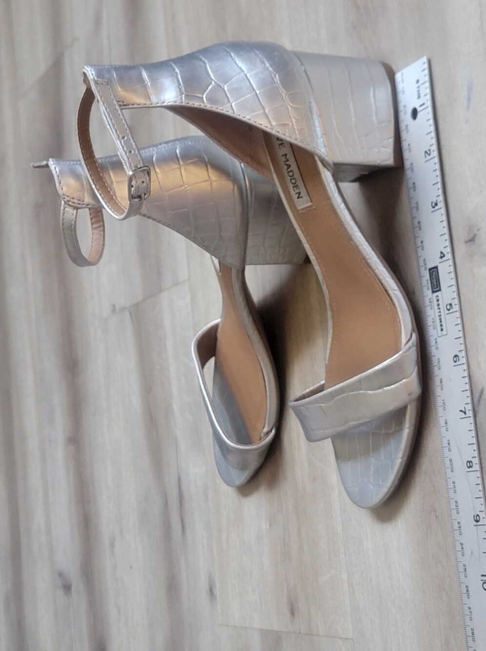 Steve Madden Irenee Silver Croc Block Heel Sandals 7.5